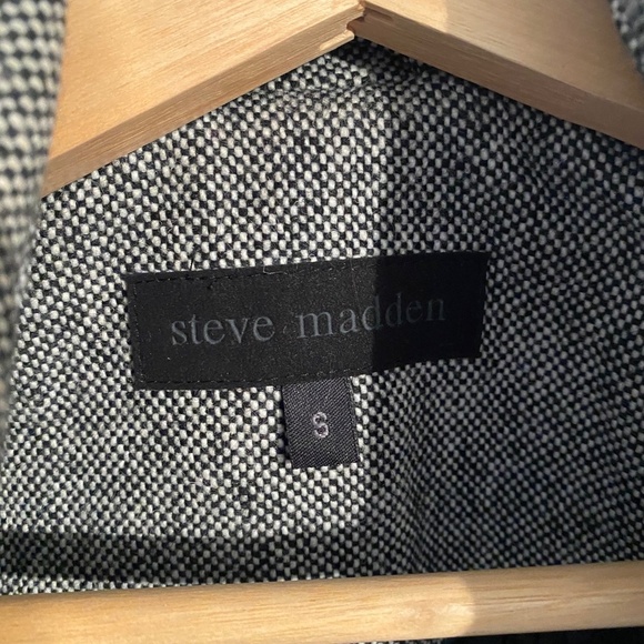 Steve Madden coat - Picture 2 of 4